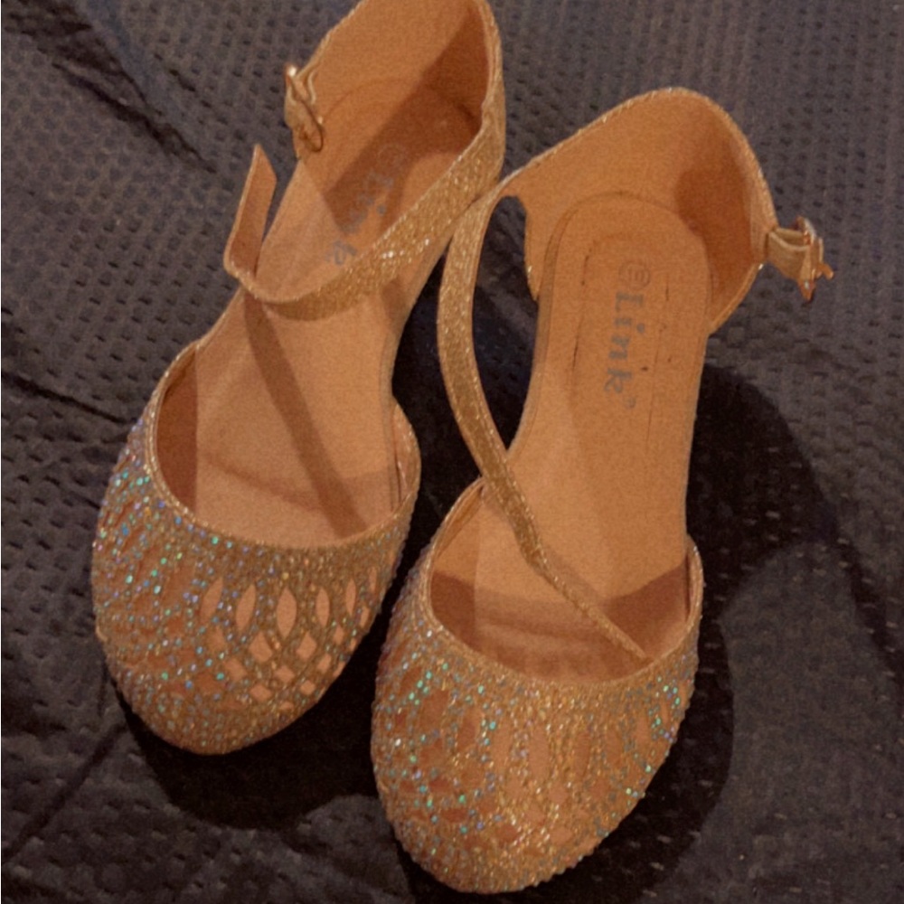Dress toddler shoes gold size 10